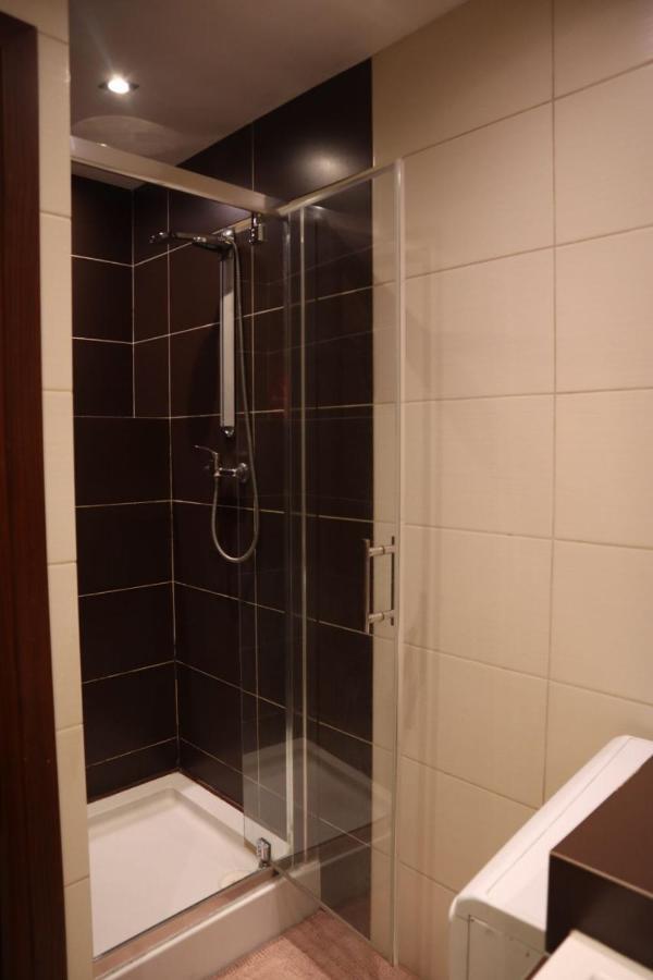 Samand Apartment *